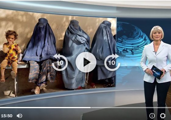 Heute journal Studio mit Bild von afghanischen Frauen und Moderatorin. Screenshot von Mediathek.