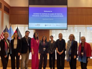 Gruppenfoto aller Speaker:innen des Side Events