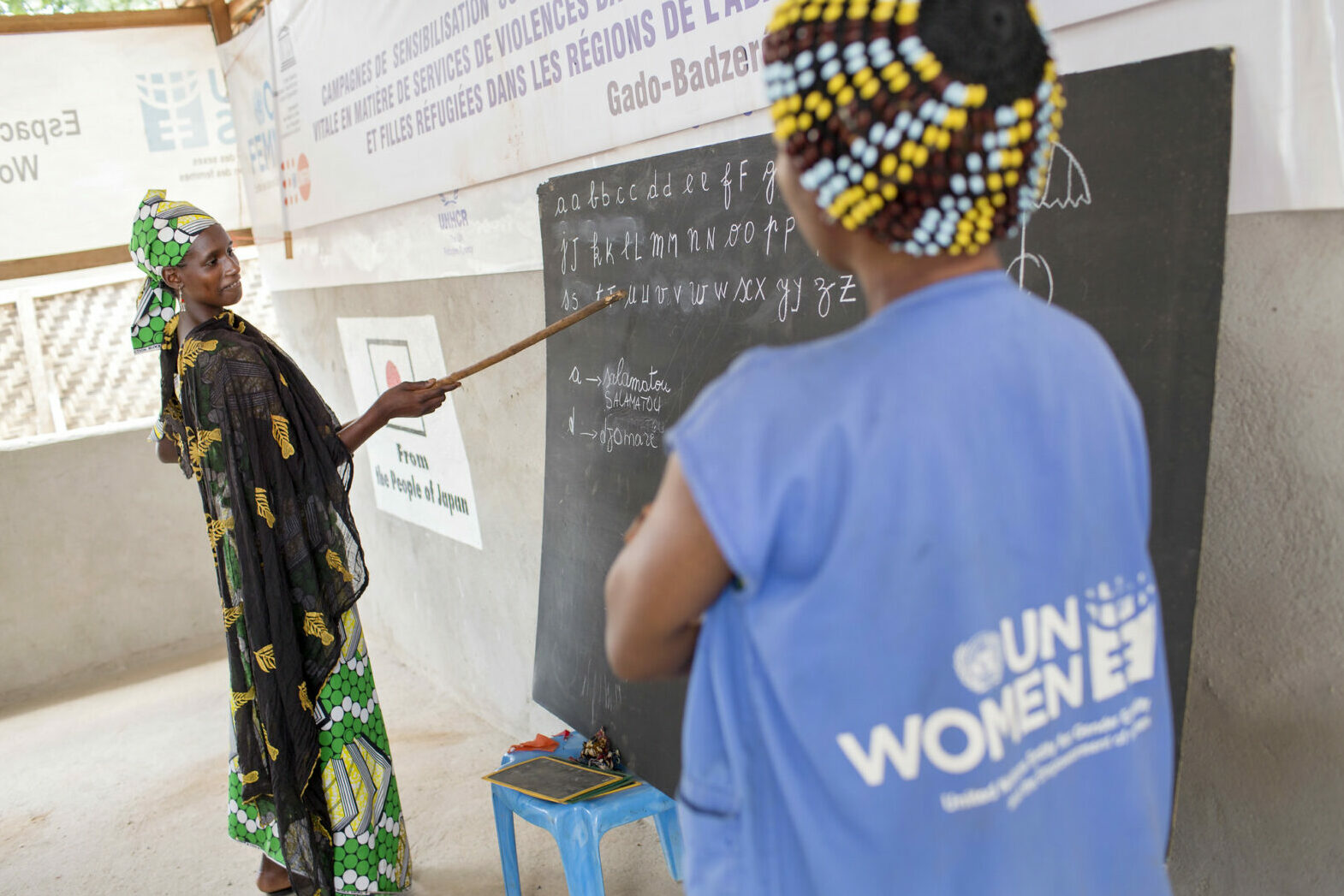 UN Women Humanitäre und Bildungsarbeit mit Geflüchteten in Kamerun. Credits: UN Women/Ryan Brown