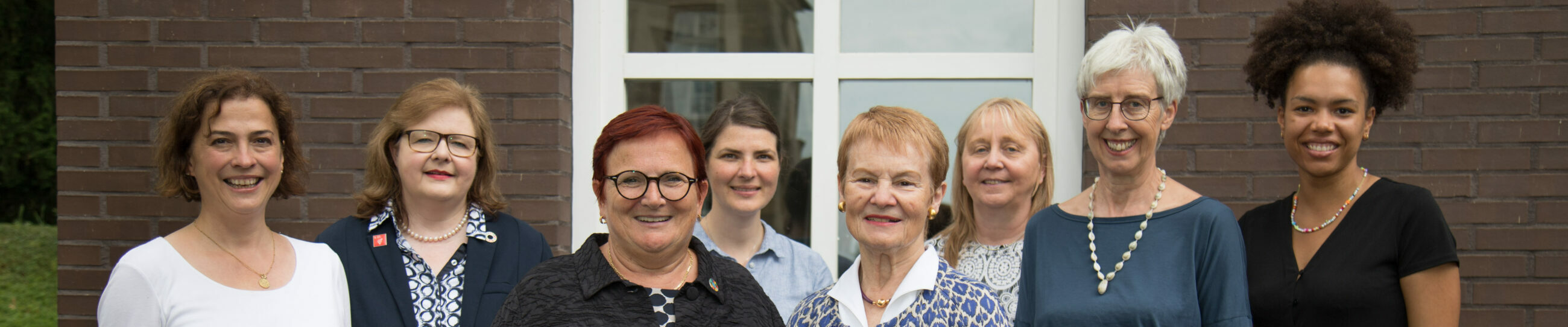 Gruppenfoto des Vorstandes von UN Women Deutschland e.V. 2022